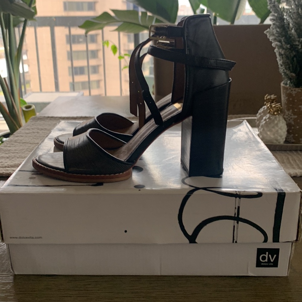 Dolce Vita DV Maryann block heeled leather sandals